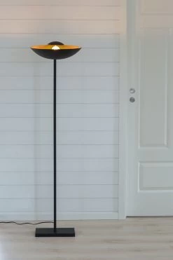 By Rydens Captain Uplight Standard Lamp 171 Cm, Sand Black -Het tijdperk van Lamp. by rydens captain uplight standard lamp 171 cm sand black 4