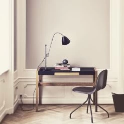 Gubi Bestlite BL1 Table Lamp, Chrome/Black -Het tijdperk van Lamp. gubi bestlite bl1 table lamp 14