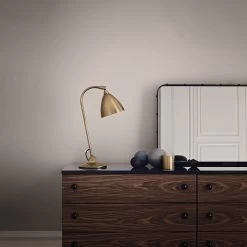 Gubi Bestlite BL2 Table Lamp, Chrome/Soft White Semi Matte -Het tijdperk van Lamp. gubi bestlite bl2 table lamp 14 2