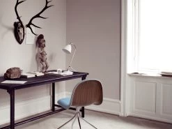 Gubi Bestlite BL2 Table Lamp, Chrome/Soft White Semi Matte -Het tijdperk van Lamp. gubi bestlite bl2 table lamp 17 2