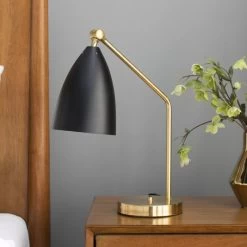 Gubi Gräshoppa Tafellamp, Jet-Black -Het tijdperk van Lamp. gubi grashoppa table lamp 11