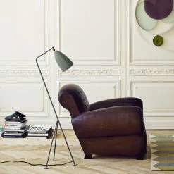 Gubi Gräshoppa Vloerlamp, Glossy Black -Het tijdperk van Lamp. gubi grasshopper floor lamp 24 5