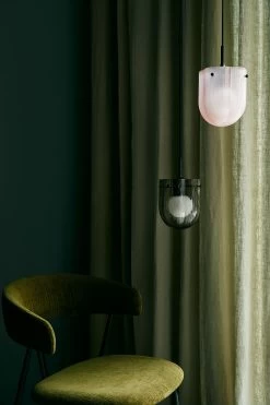 Gubi Seine Hanglamp, Smoke -Het tijdperk van Lamp. gubi seine hanglamp 7