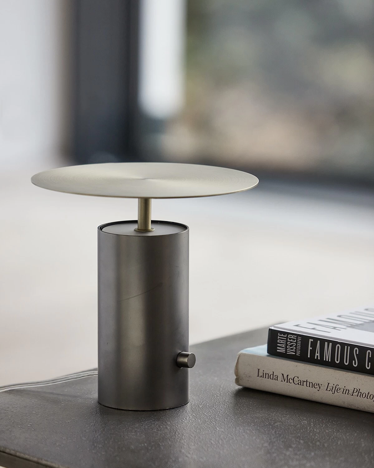 House Doctor Tacker Gunmetal Table Lamp 4 House Doctor Tacker Gunmetal Table Lamp - Afbeelding 4