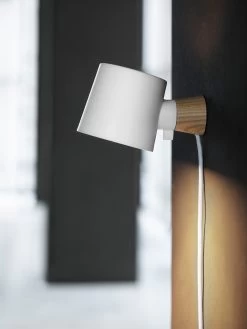 Normann Copenhagen Rise Wandlamp, Wit -Het tijdperk van Lamp. normann copenhagen rise wall lamp 19